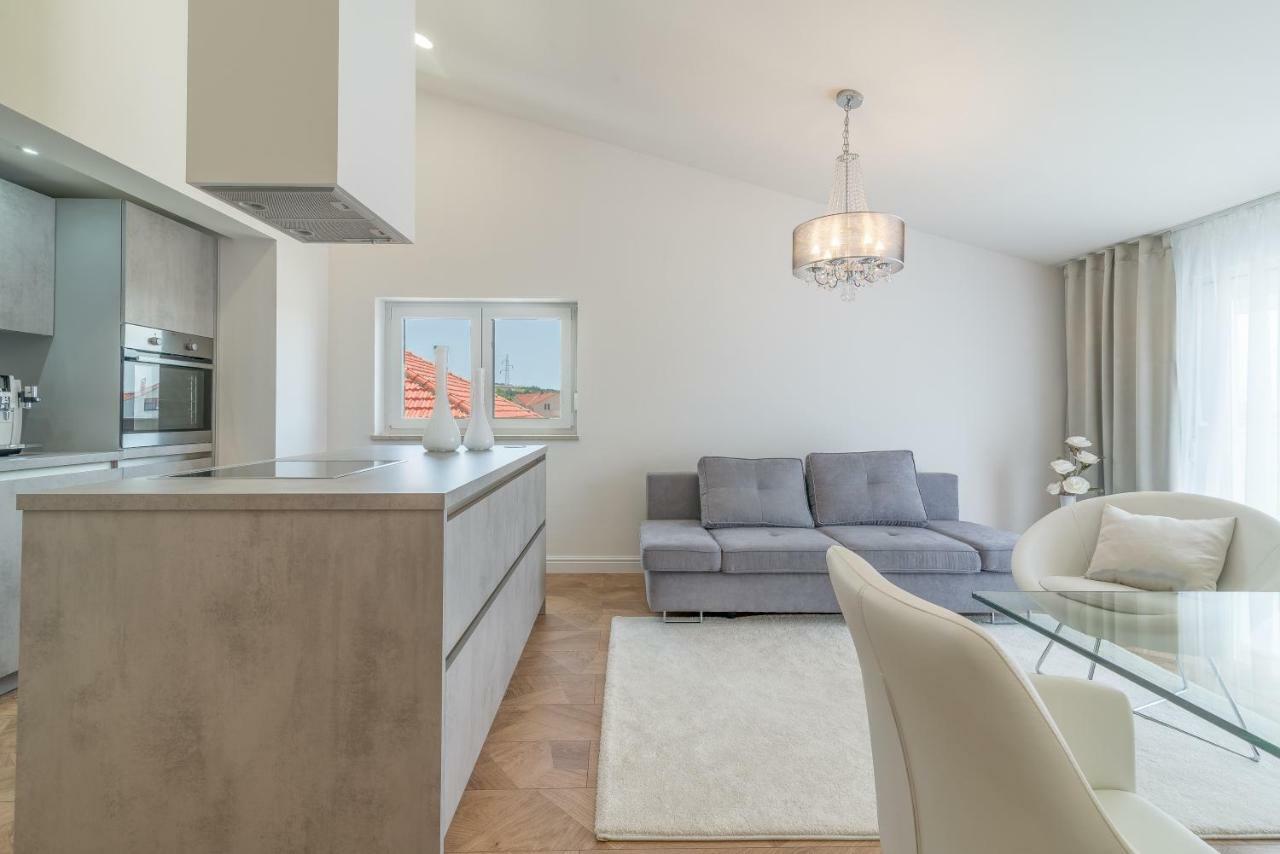 Luxury Piano Apartment ザダル エクステリア 写真