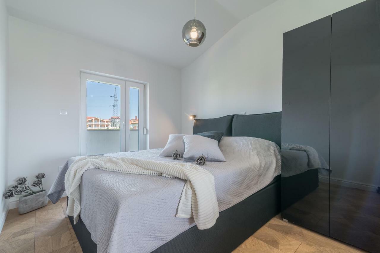 Luxury Piano Apartment ザダル エクステリア 写真